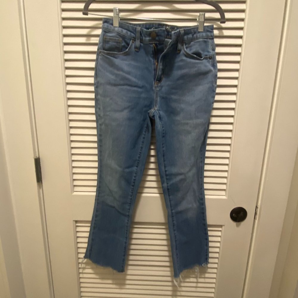Light Wash Capris